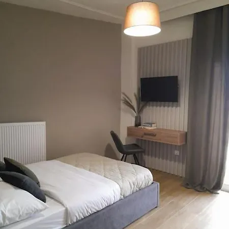 Apartment Downtown _ Level 5 *