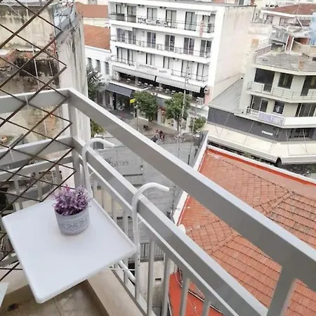 Downtown _ Level 5 Apartment *